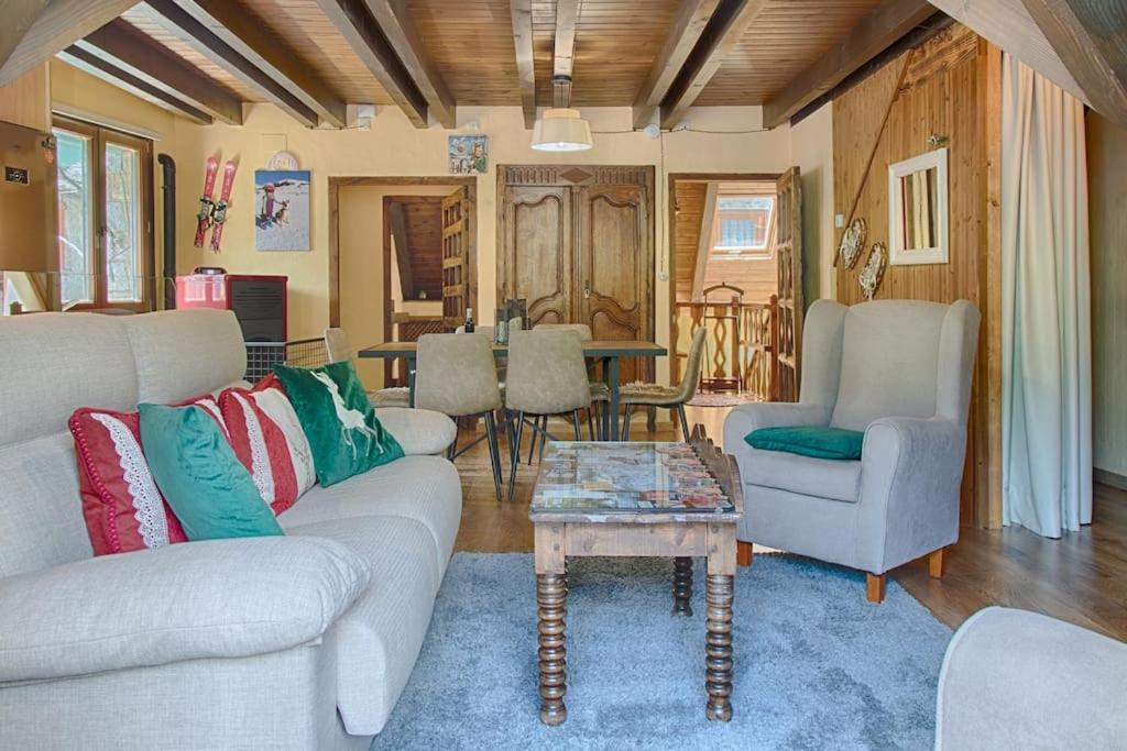 Apartament Saplan Real Estate Casa Izadi Bossòst Zewnętrze zdjęcie
